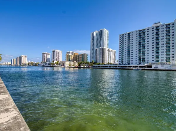 800 Parkview Dr, Hallandale, FL