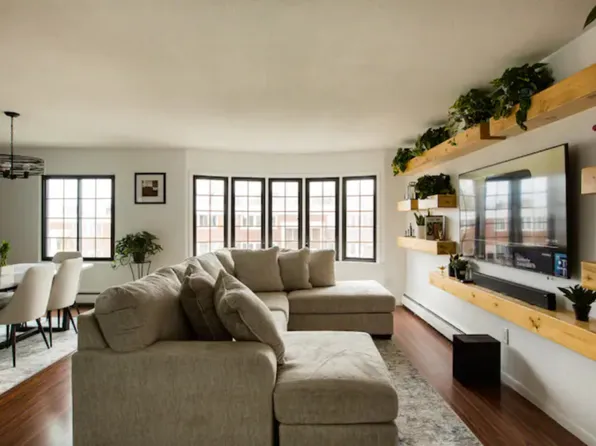 (undisclosed Address), Saint Louis Park, MN 55416