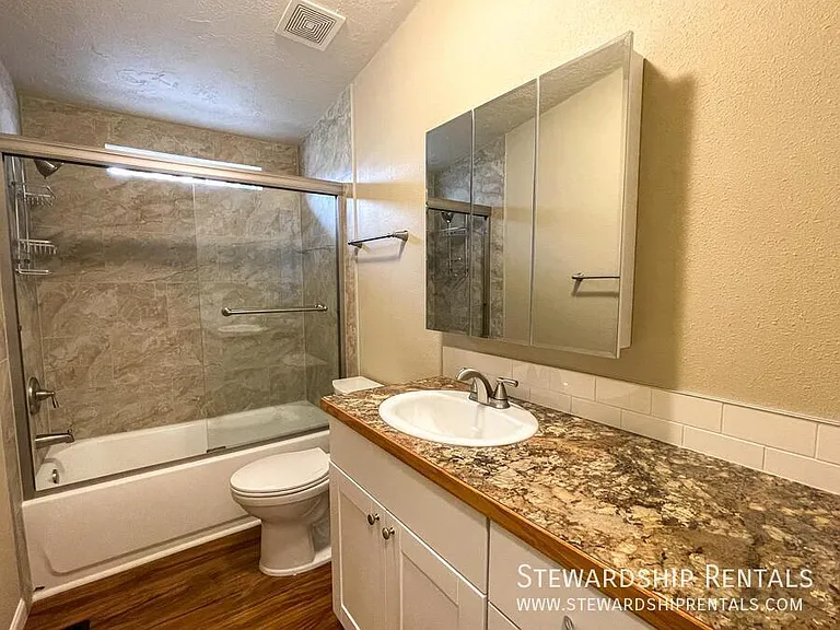 1313 Bramblewood Ln — Photo 25