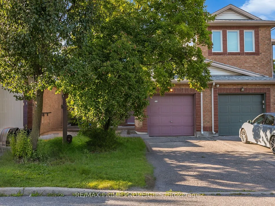 246 Duntroon Cir
