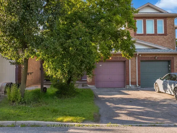 246 Duntroon Cir, Ottawa, ON K1T 4C6