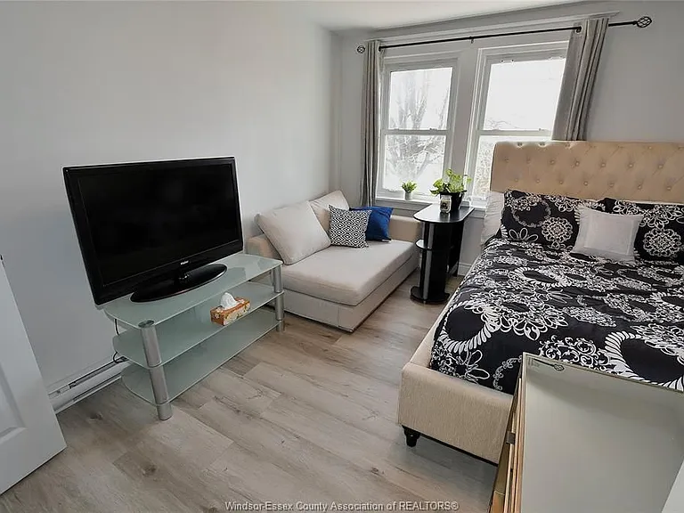 298 George St — Photo 13
