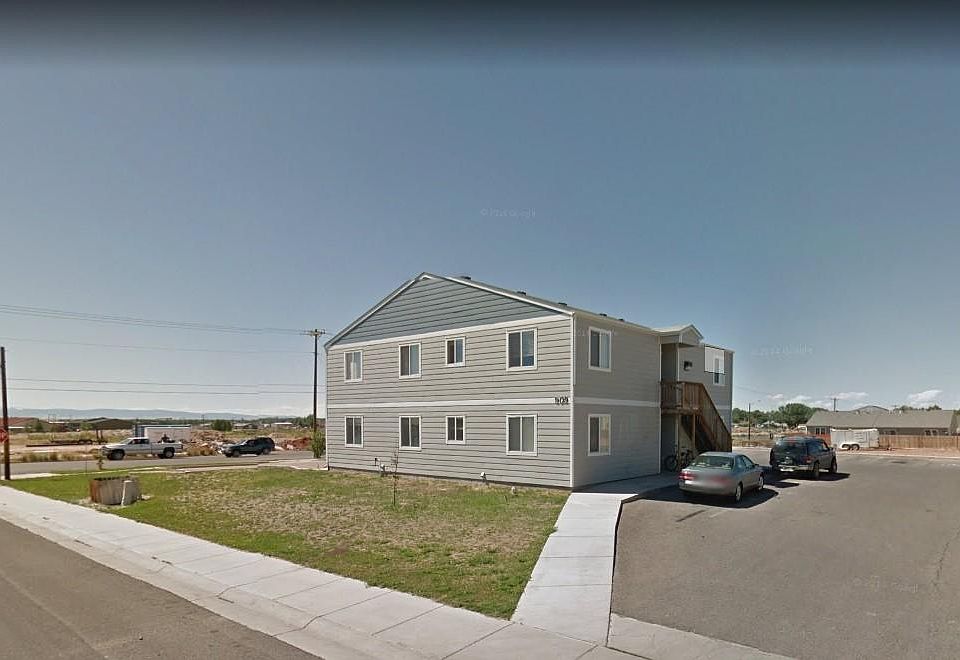 1st image of 909 Arnold St