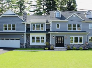 6 Lakeview Ter, Woodcliff Lake, NJ 07677