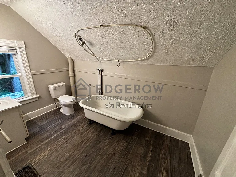 635 Lafayette Ave NE #2 — Photo 11