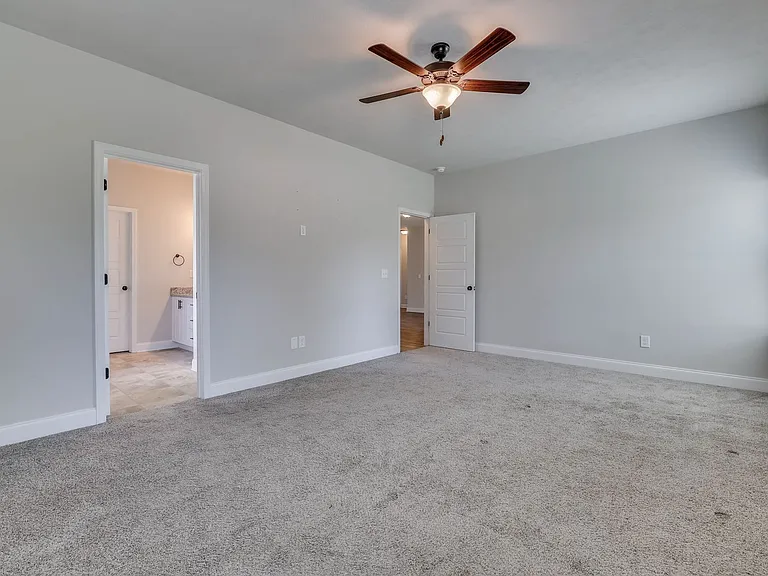340 Fox Haven Dr — Photo 22