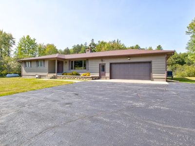 W1449 Madsen Rd, Marinette, WI, 54143