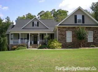 158 Golden Eagle Dr, Pickens, SC 29671