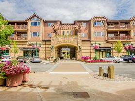 2151 N Main St