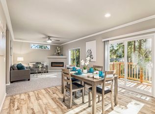 39001 Shoreview Dr NE, Hansville, WA 98340