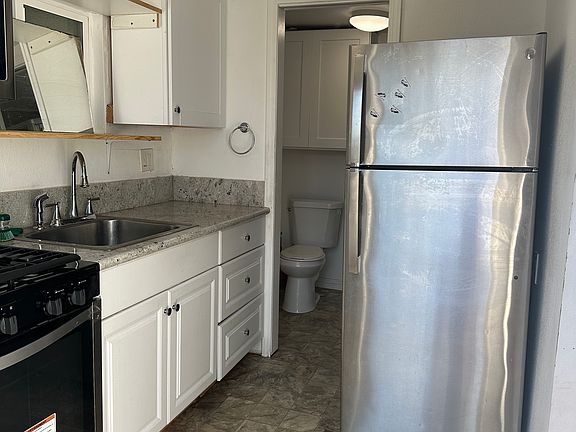 2nd image of 817 El Terino Ave #F