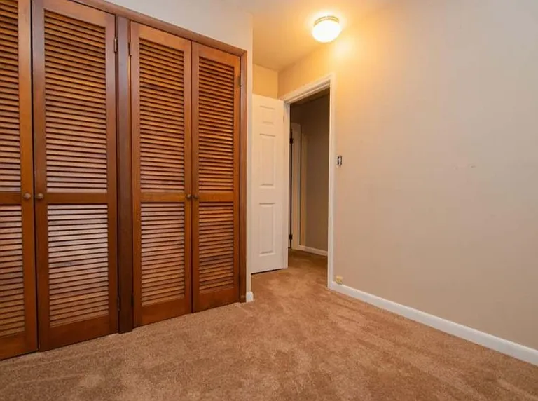1108 Glendale St — Photo 16