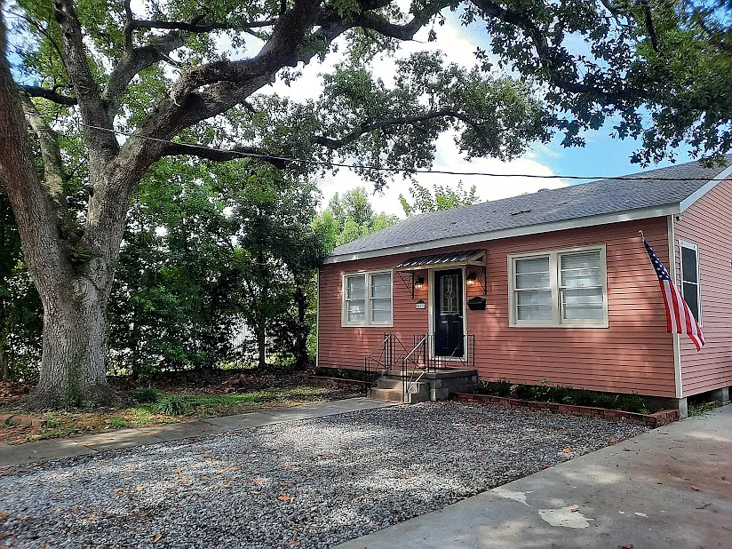 2 bed, 1100 sqft, $1,600 — Photo 3