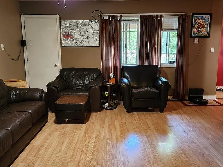 1737 Parknoll Ln — Photo 4