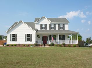 537 Cow Horn Rd, Richlands, NC 28574