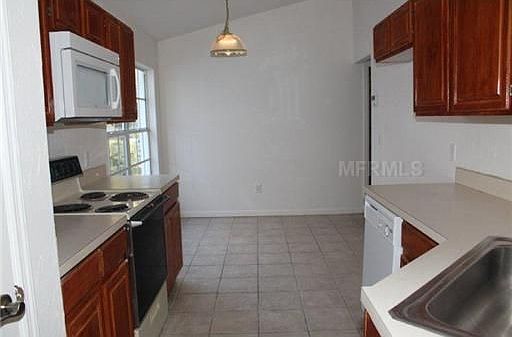 4th image of 1825 Westpointe Cir