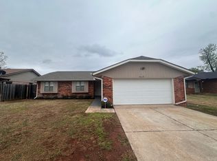 5113 Oak Manor Dr, Oklahoma City, OK 73135
