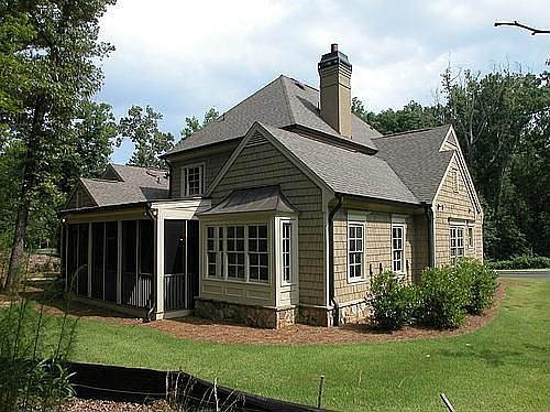 2nd image of 1110 Bloomsbury Ln