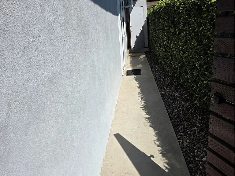 8222 1/2 Manzanar Ave — Photo 7