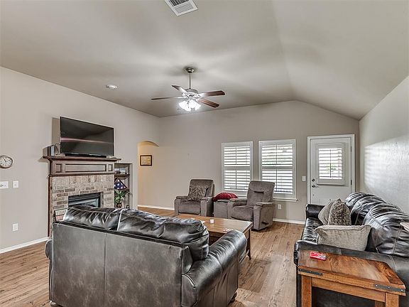5th image of 3333 Eaglerock Ln