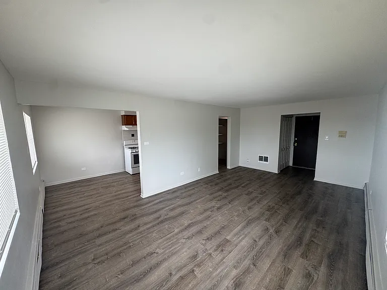 East End Apartments/Madison Apartments — Photo 2
