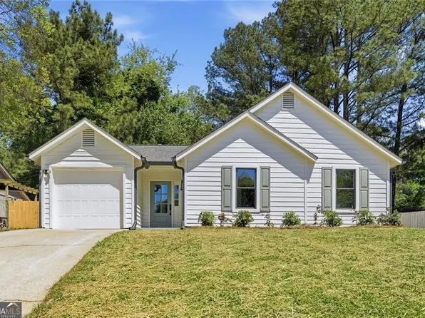 798 Durham Trl, Stone Mountain, GA 30083