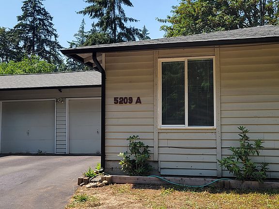 5th image of 5209 Beach Dr #A