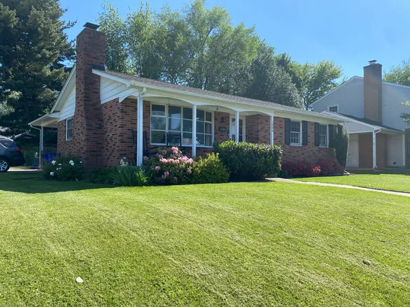 1006 Young Pl, Frederick, MD 21702