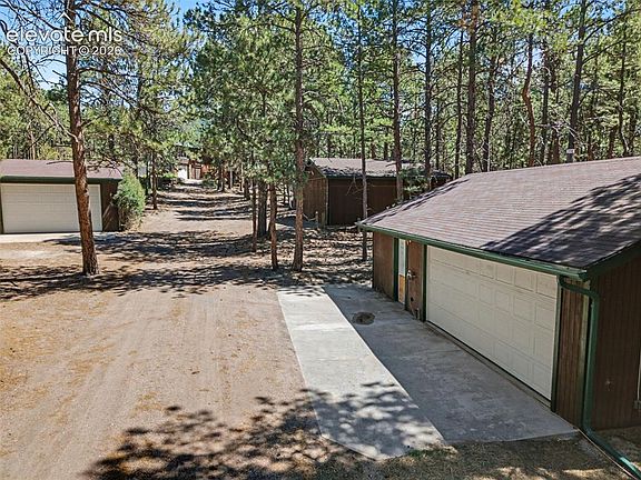 4th image of 3375 Pinehurst Cir