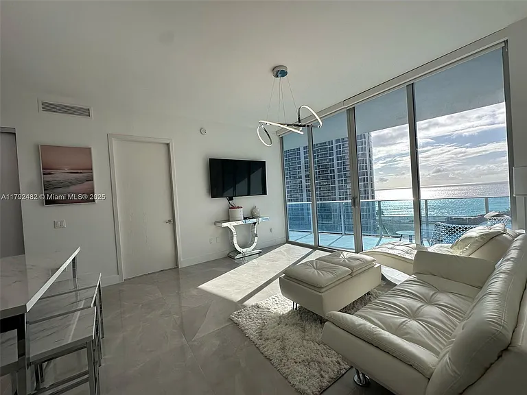 17550 Collins Ave #902 — Photo 7