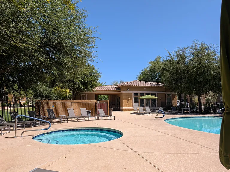 15240 N 142nd Ave #1091 — Photo 37