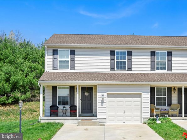 14 W Abby Ln, Schuylkill Haven, PA 17972