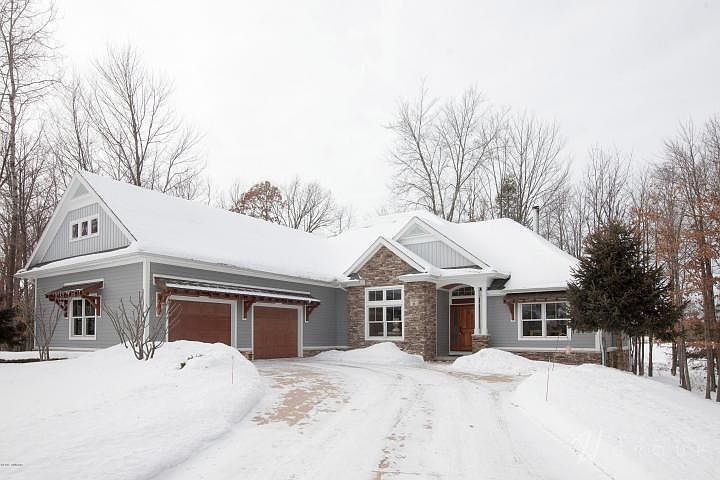 1st image of 6248 Dublin Dr #143