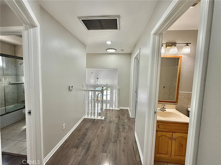 930 S Charlotte Ave #A — Photo 7