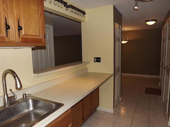3rd image of 11 Bartemus Trl APT 107