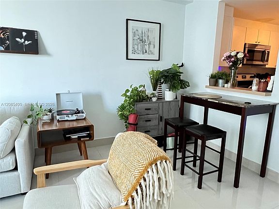 4th image of 1250 S Miami Ave APT 1113