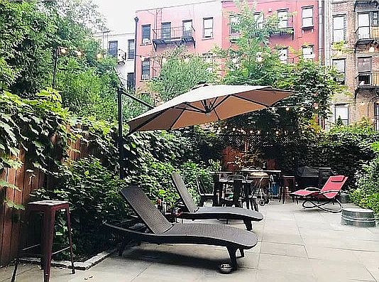 1st image of 462 W 51st St APT 1R