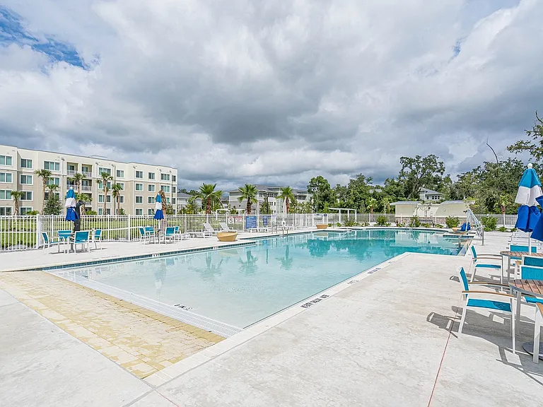 Heron Ridge 62+ Apartments — Photo 5