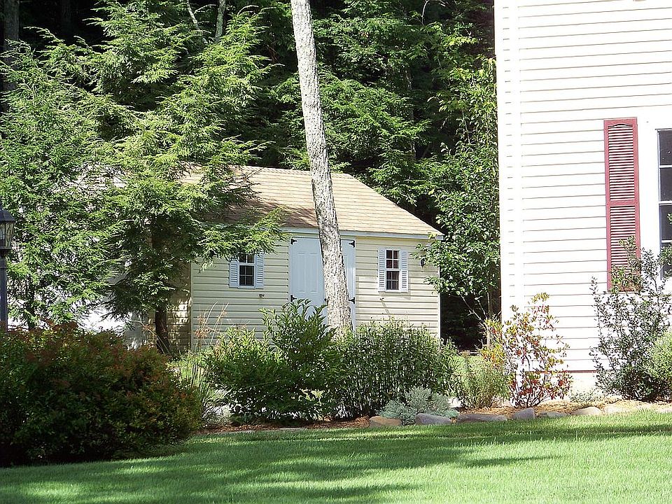 2nd image of 63 Mary Ann Ave