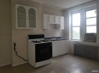 5831 Kennedy Blvd, North Bergen, NJ 07047
