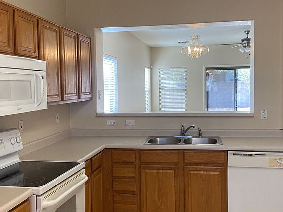 3rd image of 13851 W Tara Ln