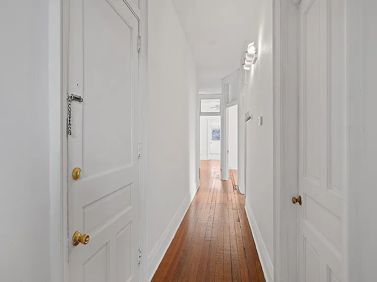 508 Greenup St — Photo 11