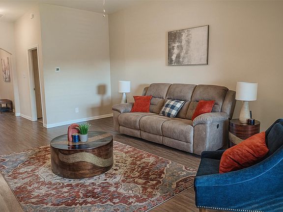 5th image of 1837 Rialto Ln