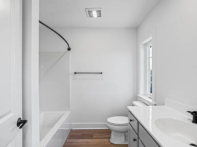 509 Freeman St #509 — Photo 9