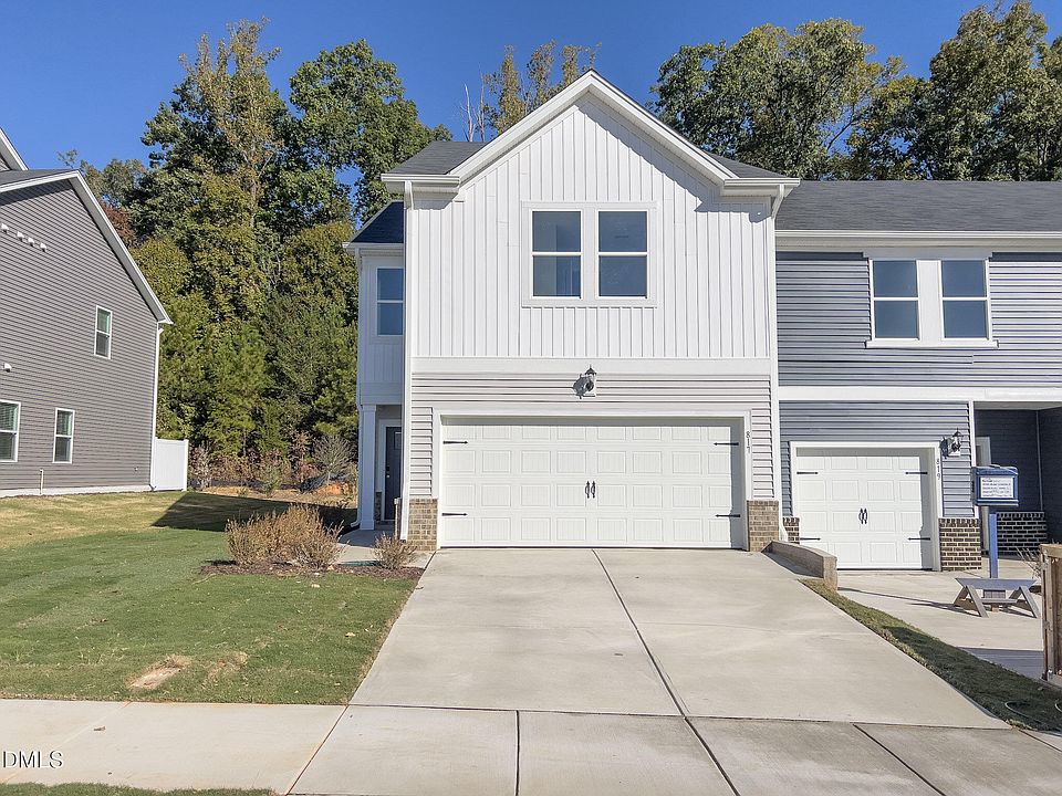 1st image of 817 Stream View Ct