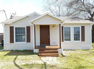 807 Chestnut St, Aubrey, TX 76227