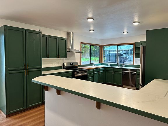 5th image of 16506 NE 128th St