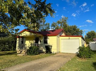 1012 S Madison Ave, Aurora, MO 65605
