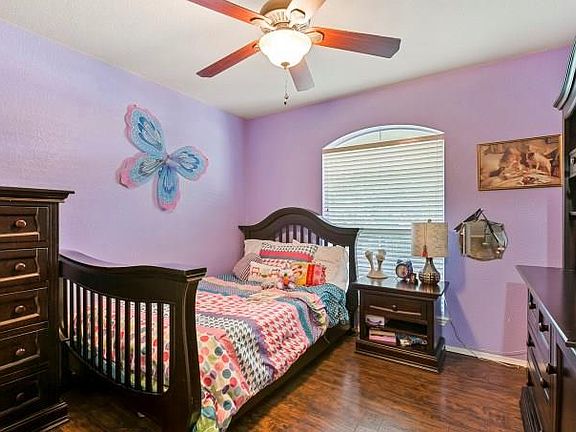 5th image of 291 Covent Dr