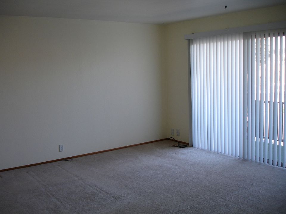2nd image of 235 Castro Street
